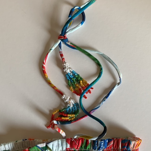 Farm Rio Macaw Wind Smocked Crop Top - Picture 9 of 16